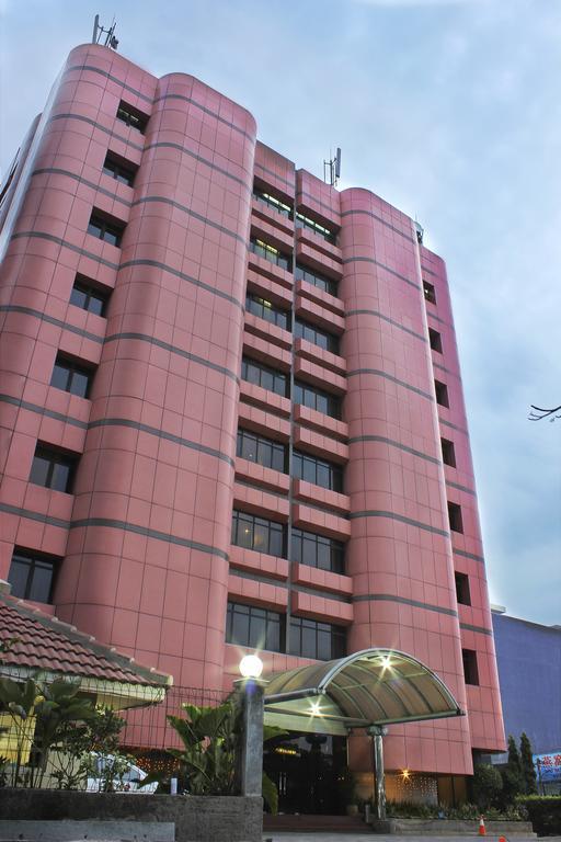 Sanno Hotel Jakarta Exterior photo
